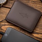 NUEVO GADGET, UNA CARTERA CARGADOR Y PUNTO WIFI